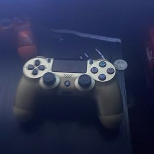 PS4 DualShock controller gold